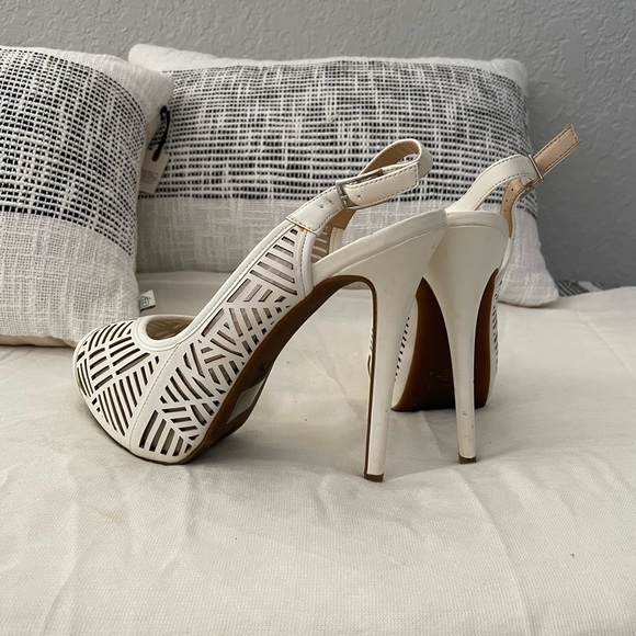 BCBGeneration 👠 - Picture 4 of 4